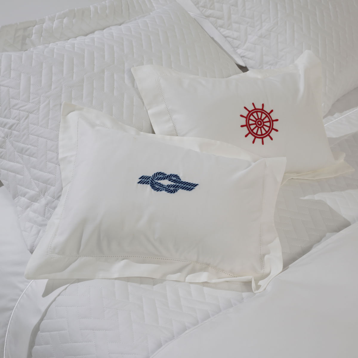 01 01 0420 Capa de almofada 320 fios Cordas + 01 01 0419 Capa de Almofada 320 fios Timao vermelho 001